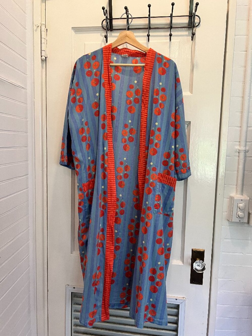 Block Shop Robe - Picture 2 of 4